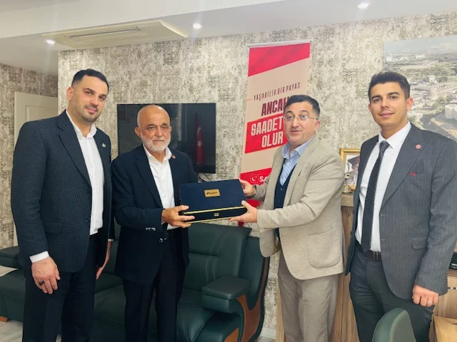 Yeniden Refah’tan Saadet’e Nezaket Ziyareti